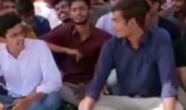 इंजीनियरिंग कॉलेज में प्रदर्शन: अपनी मांगों को लेकर गेट बंद कर स्टूडेन्ट्स ने जताया रोष; BTU कुलपति का फूंका पुतला