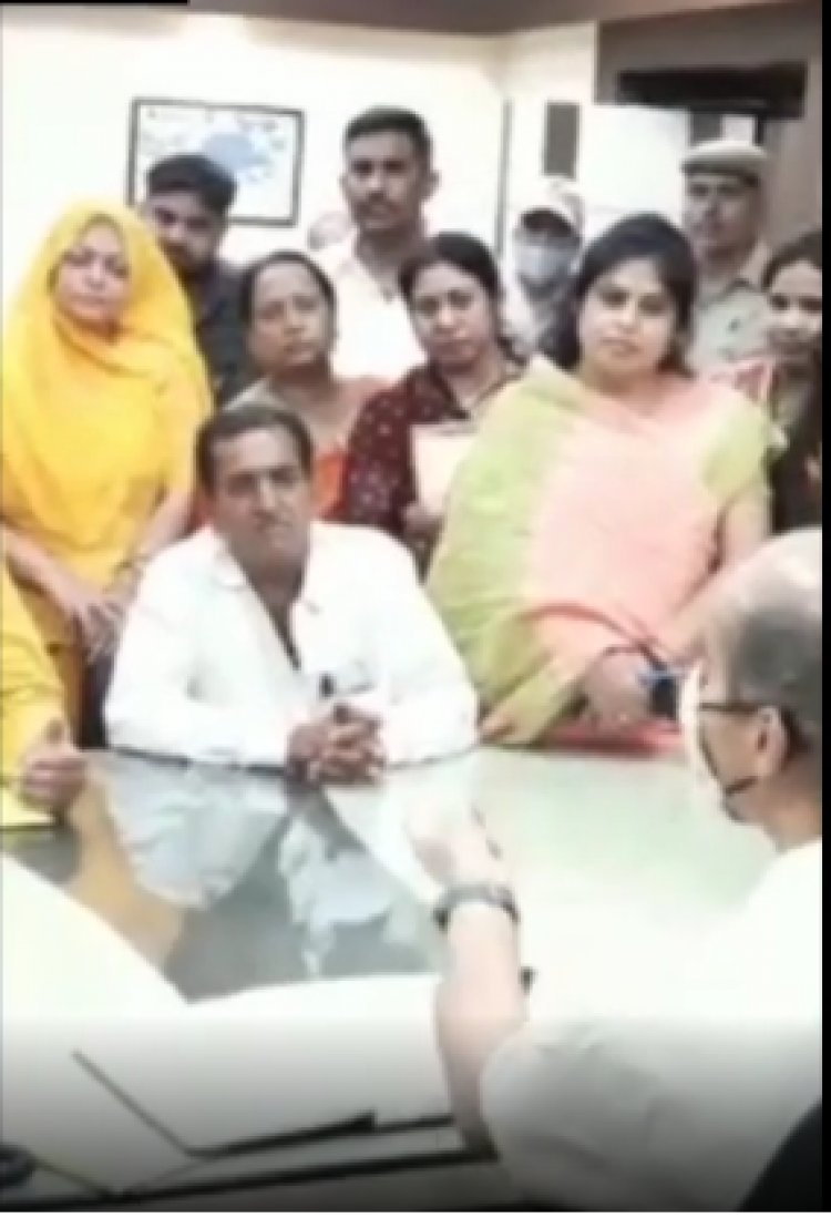 भाजपा पार्षदों ने बताई समस्याएं:सड़क निर्माण और पानी की समस्या के समाधान की मांग