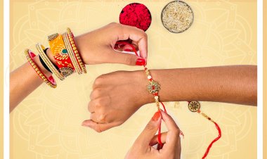 9 अगस्त   रक्षाबंधन पर शुभ राखी का चुनाव: सोना, चांदी या रेशम — क्या देगा भाई को उन्नति का वरदान